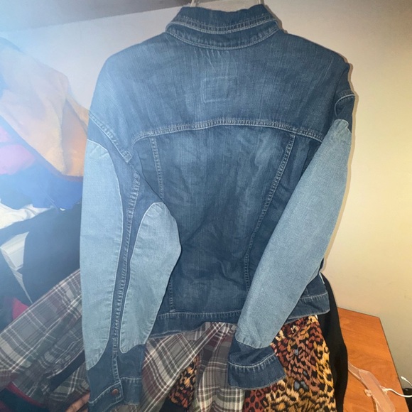 Custom denim jacket - Picture 3 of 11